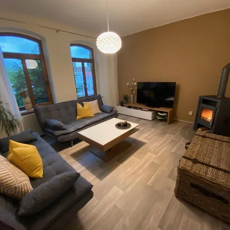 Nietleben Mit 2schlafzimmer & Balkon Lejlighed