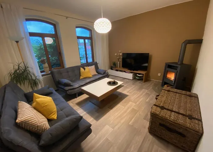 Nietleben Mit 2schlafzimmer & Balkon Lejlighed