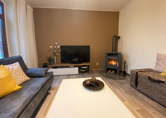 Nietleben Mit 2schlafzimmer & Balkon Lägenhet Halle (Saale)