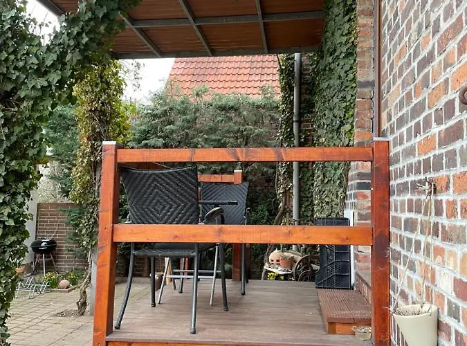 Nietleben Mit 2schlafzimmer & Balkon Daire